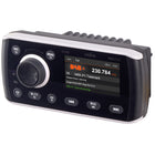 Velex marine radio DAB+/FM bluetooth set forfra, klar til brug på båden.