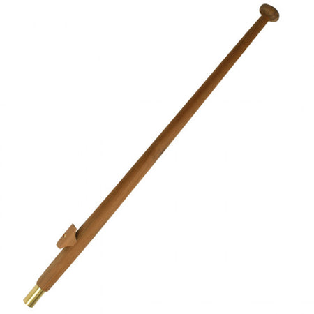 Roca flagspil i teak monteret på en båd med flag