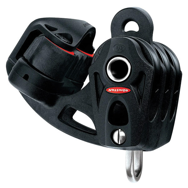 Ronstan, Serie 30 Orbit trippelblock med hundsvott och cleat