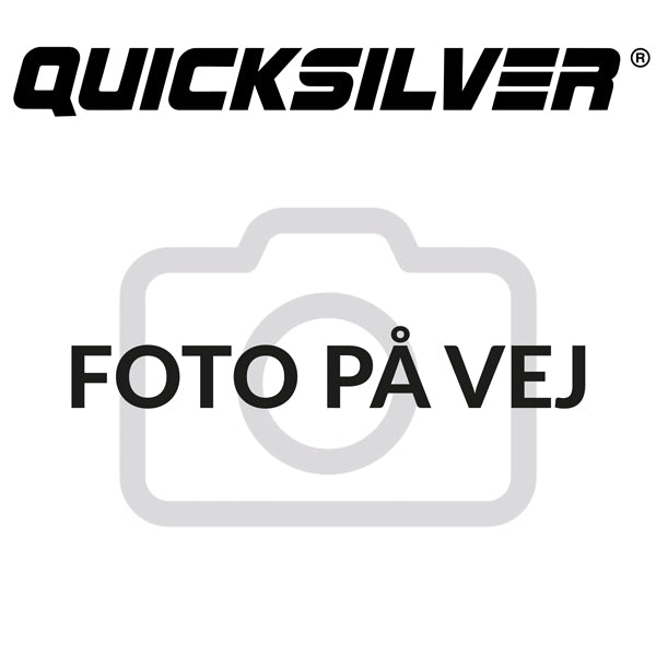 Quicksilver generator set i en maritim setting, klar til installation.