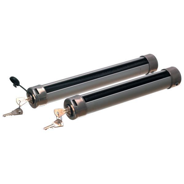 SeaTec, Motorlås för utombordsmotorer, Anodiserad aluminium med ändstycken i rostfritt stål, Passar upp till 25 hk, 2 nycklar ingår